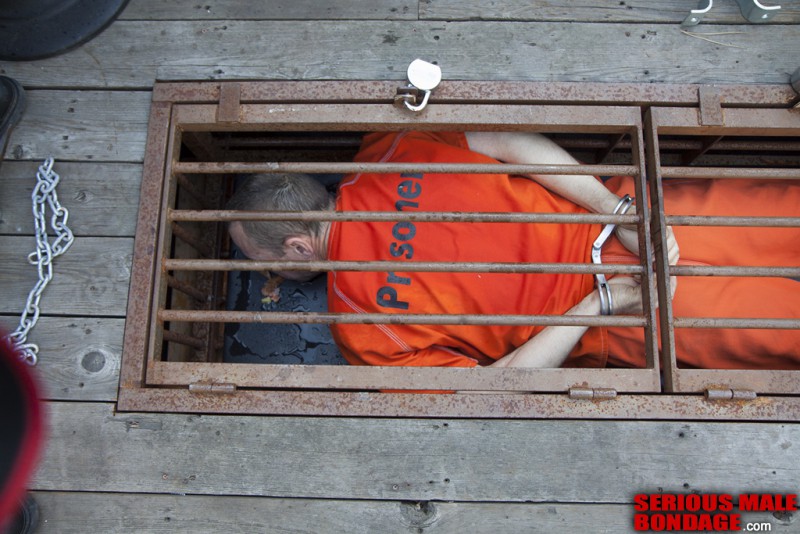 Bind - Deck Cage Punishment. Dec 12 2013. Seriousmalebondage.com (137Mb)