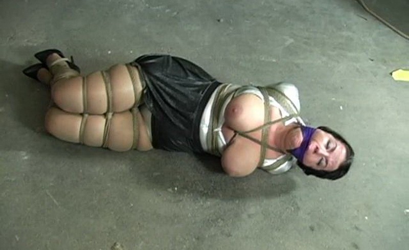 JJ Plush wants to be hogtied, A true story. Futilestruggles.com (903 Mb)