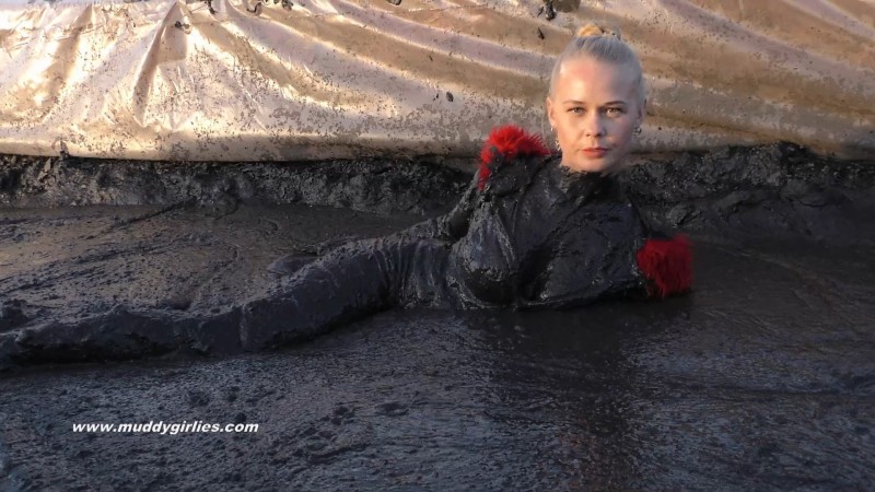 Black Mud Part 2 - A Russian Girl in the thick swamp. 29 Dec 2017. Muddygirlies.com (657 Mb)