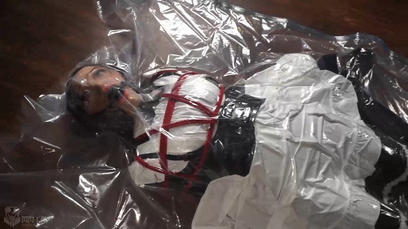 Five minutes Six minutes Eight minutes Masked Maid Vacuum Compression - Shiyu. Studio Bling (973 Mb)
