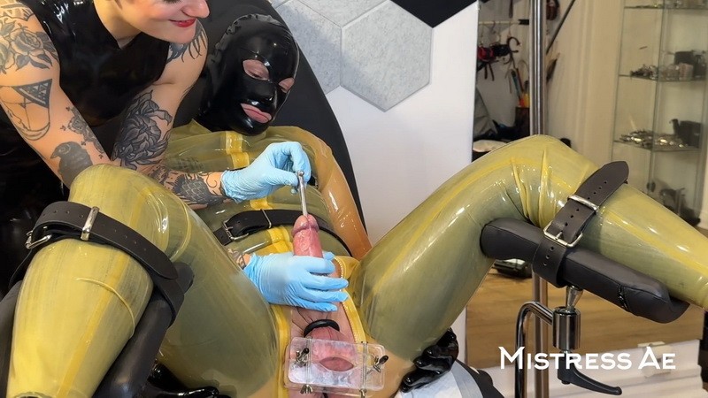 CBT Ball Crushing and Double Silicone Sounding with Madame Li Yi - Mistress AE. 2025. Faphouse (427 Mb)