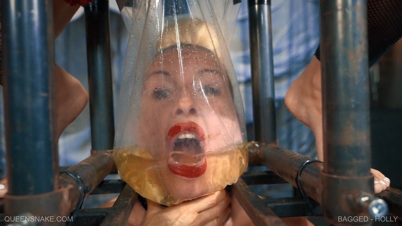 Bagged - Holly, Jessica and Nazryana. 10.01.2026. Queensnake (659 Mb)