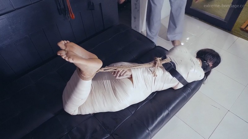 Bastinado Mummified - Valeria (616 Mb)