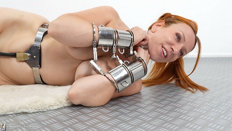Heavy Steel Bondage - Melodie (653 Mb)